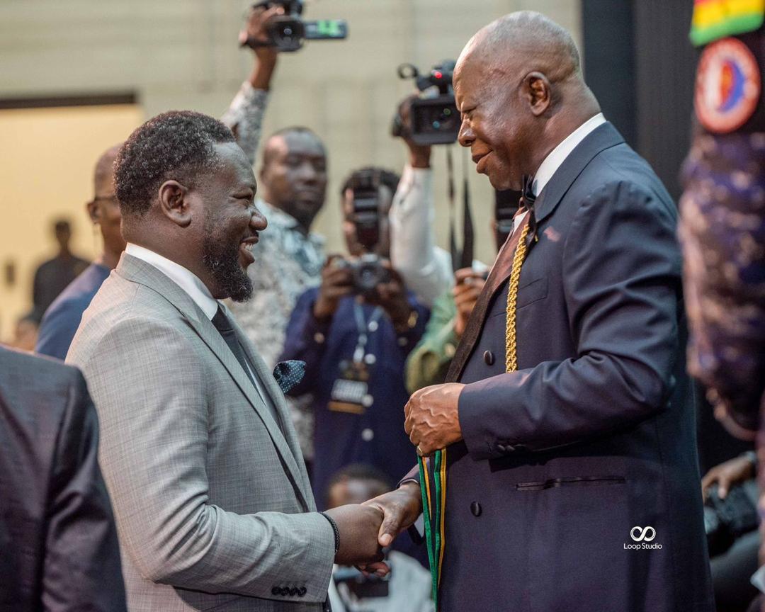 Afetsi Awoonor awarded for outstanding leadership in Energy and Social Development - Nsemkeka