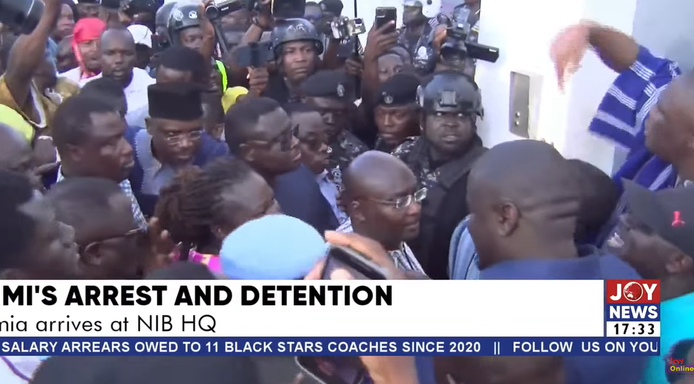 Bawumia, Minority Leader, granted access to Wontumi as tensions mount over detention - Nsemkeka