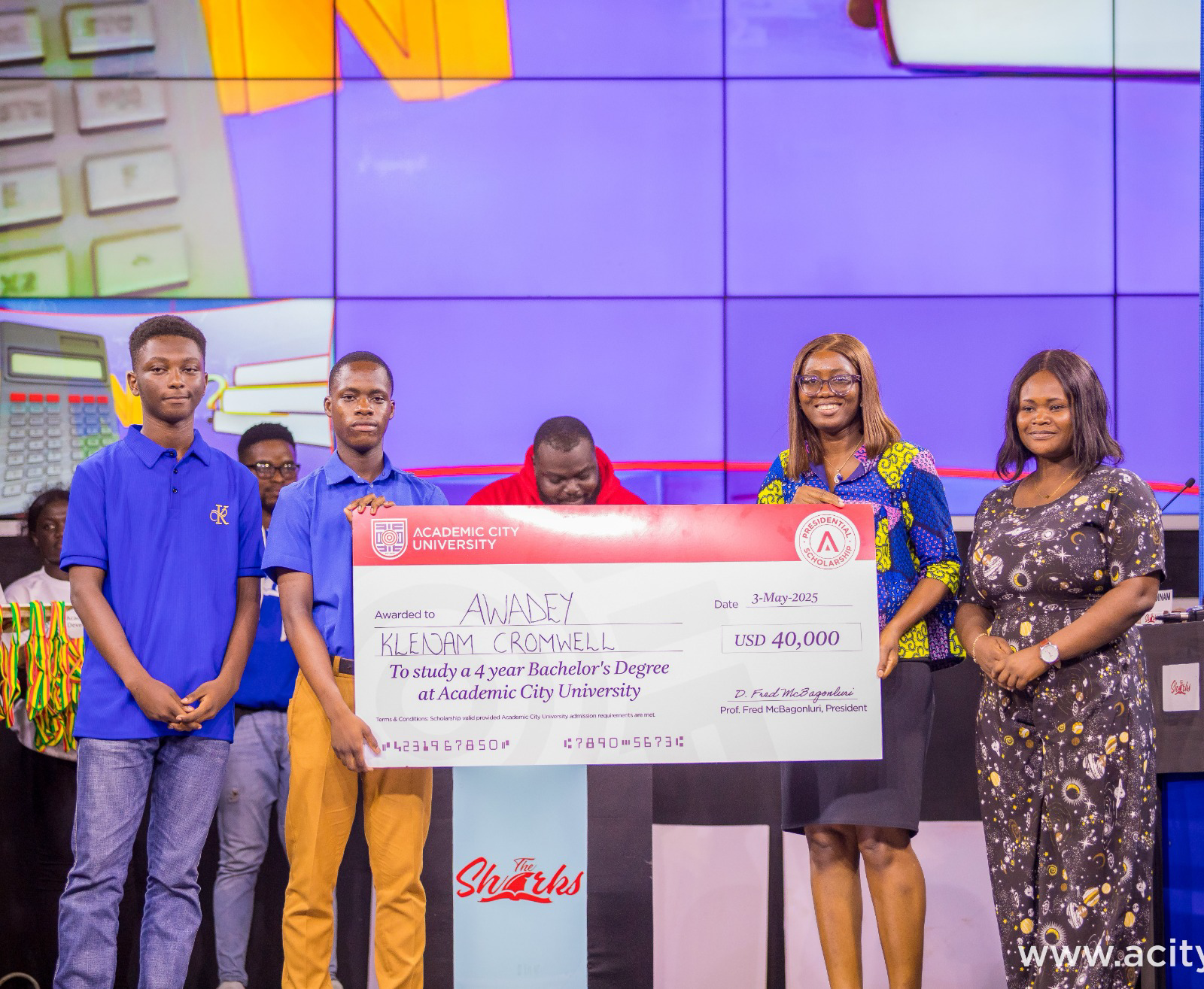 Brilliant PRESEC-Legon student receives full scholarship from Academic City   - Nsemkeka
