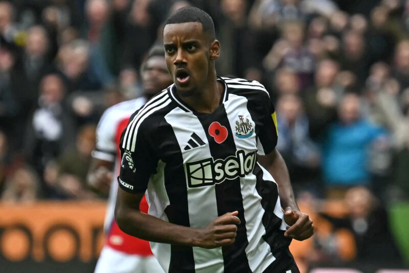 Burglar family jailed for striker Isak's home raid - Nsemkeka