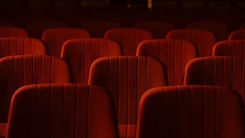 Ceiling collapses on woman during 'Final Destination' screening