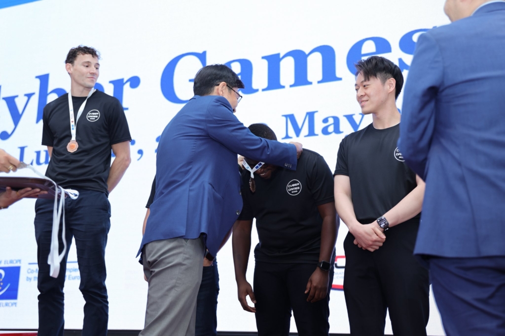 Ghanaian Policeman secures podium finish at global INTERPOL cyber warfare simulation - Nsemkeka