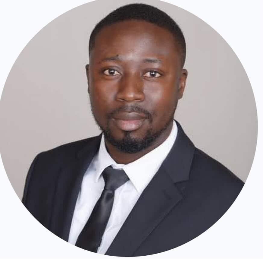Integrating AI tools in internal auditing and supply chain management: A professional showcase