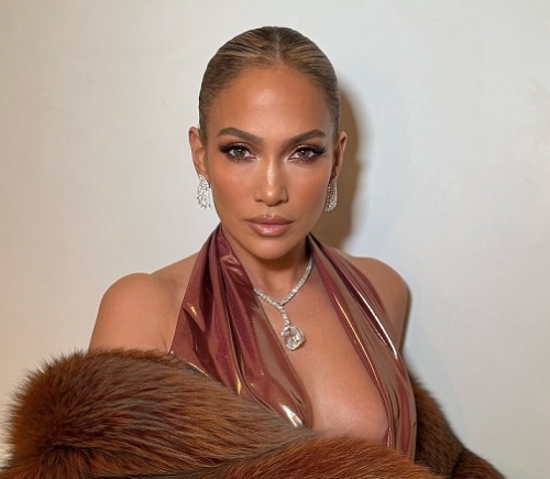 Jennifer Lopez sued for posting photos of herself
