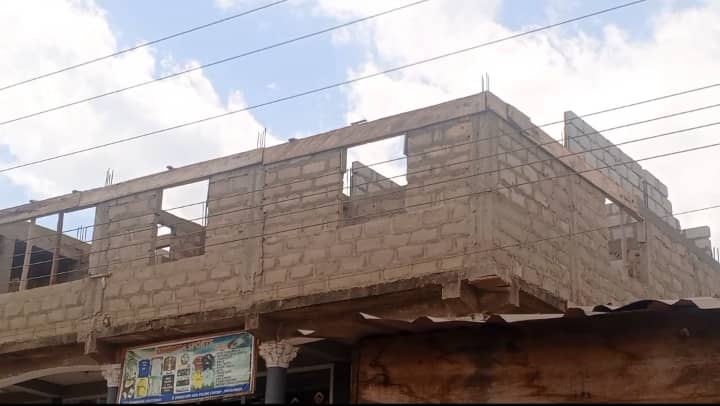 Man electrocuted during construction works near high voltage line  - Nsemkeka