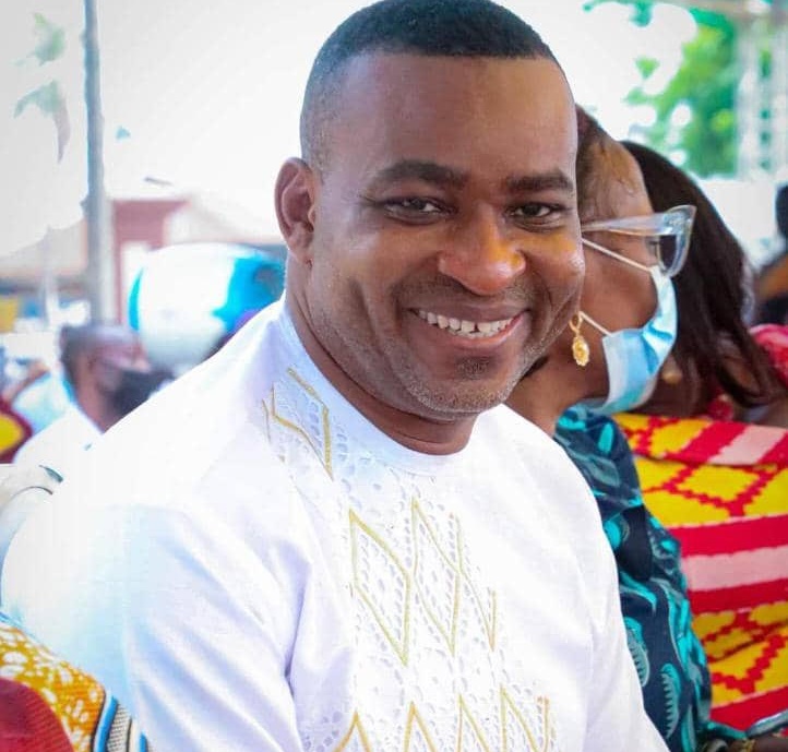 NPP Supporters Besiege Chairman Wontumi’s Residence as NIB Withdraws Officers After Failed Arrest Attempt - GhArticles.com