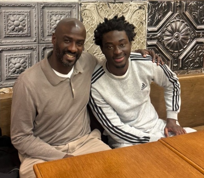 Otto Addo visits injured Abdul Mumin - Nsemkeka