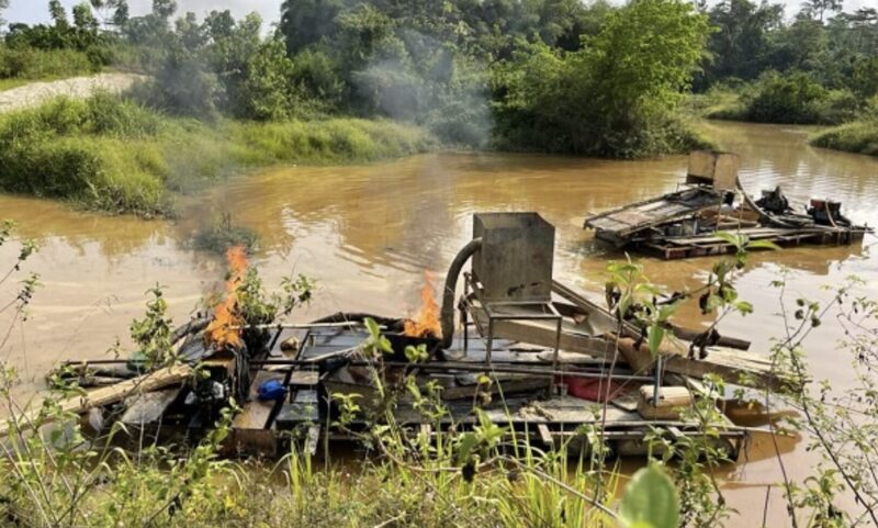 Police destroy 120 changfang machines at Wassa Gyapa  - Nsemkeka