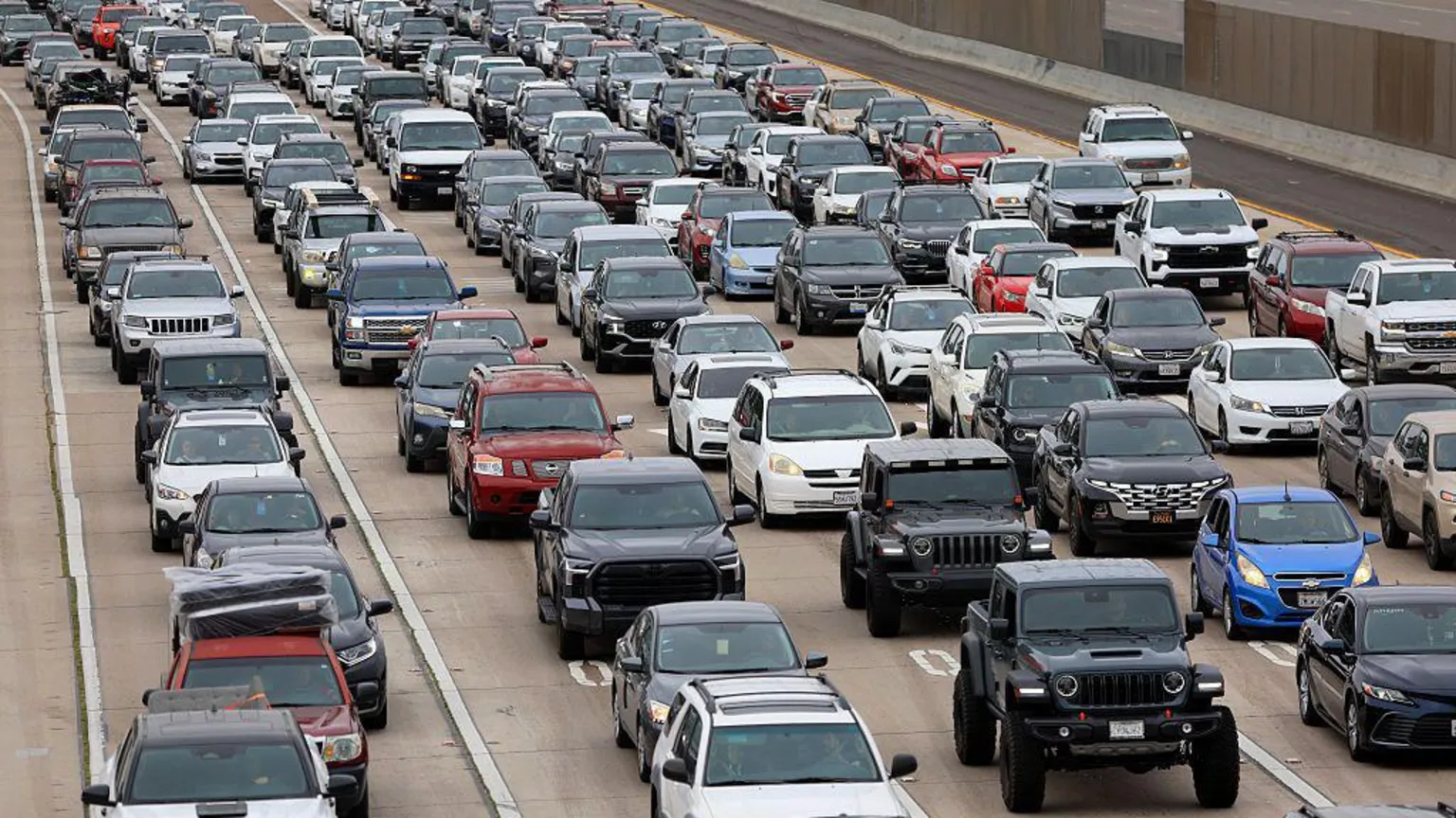 US Congress moves to block California ban on petrol-only cars - Nsemkeka