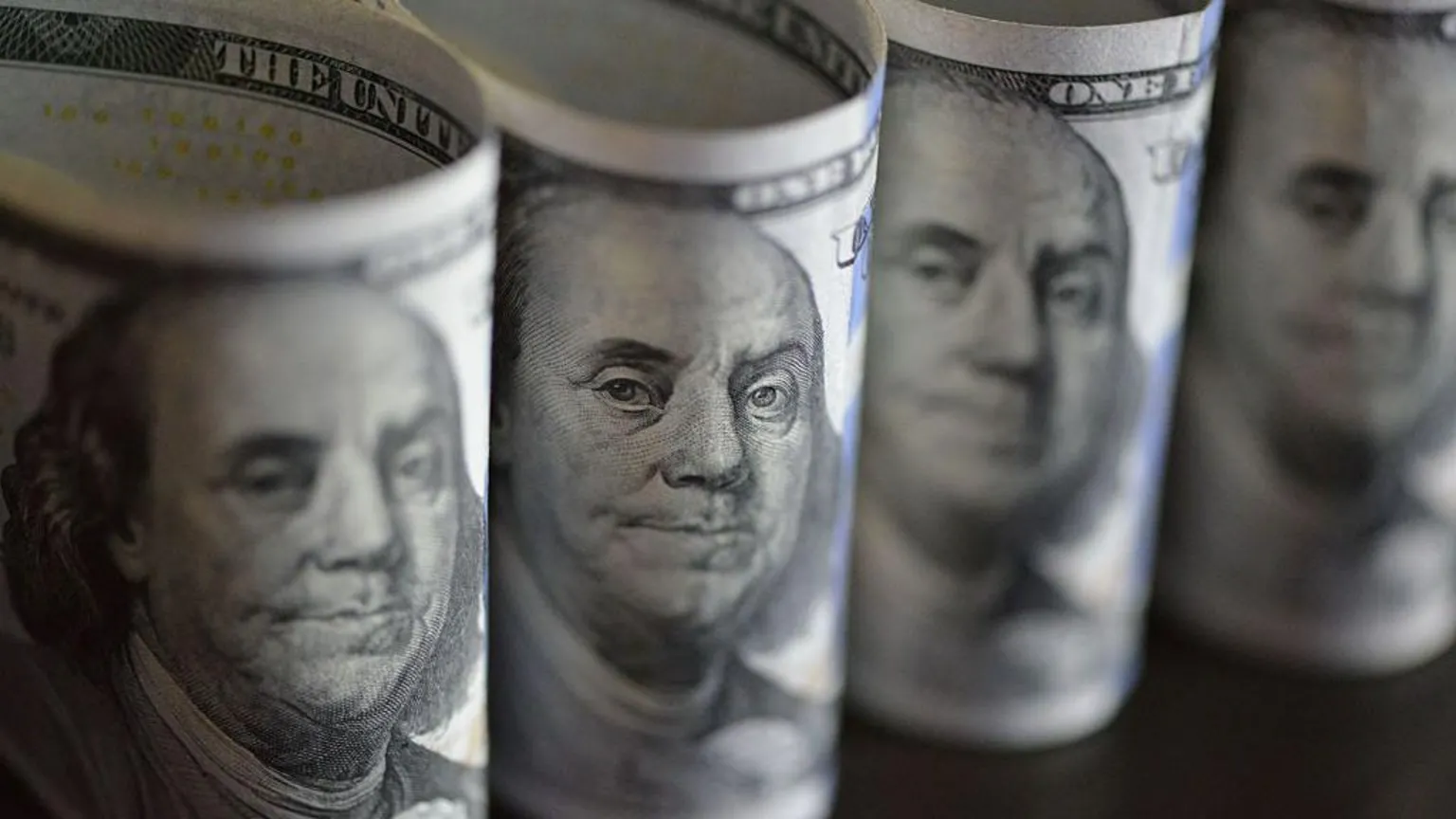 Why should I care if the US dollar falls? - Nsemkeka