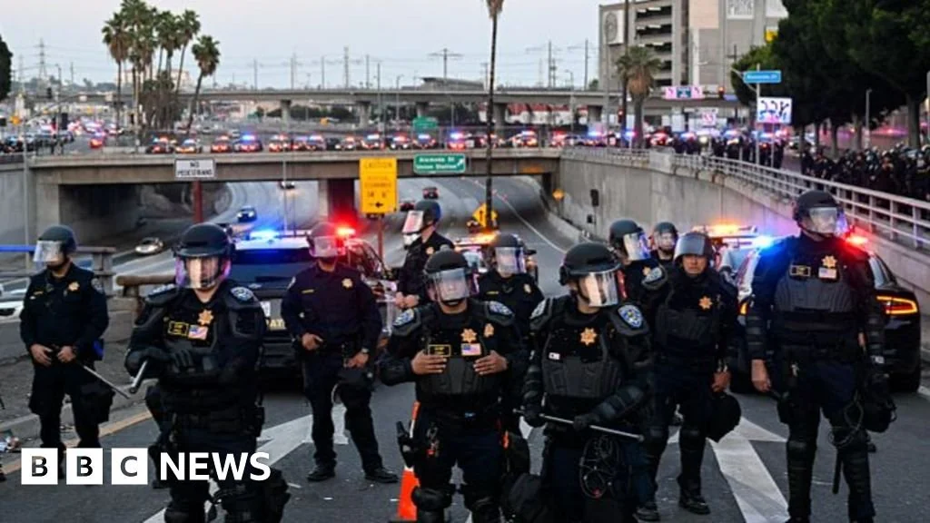 Calm returns to Los Angeles after hundreds arrested - Nsemkeka