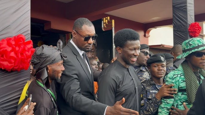 Cheddar’s Team React After His Bodyguard Assaulted Man At Mamponghene’s Funeral - Nsemkeka.com