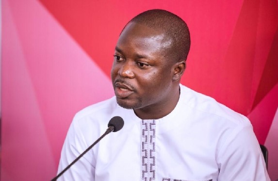 GH₵1 Fuel Levy Burdens Consumers Without Solving Sector Woes – Energy Analyst Warns - GhArticles.com