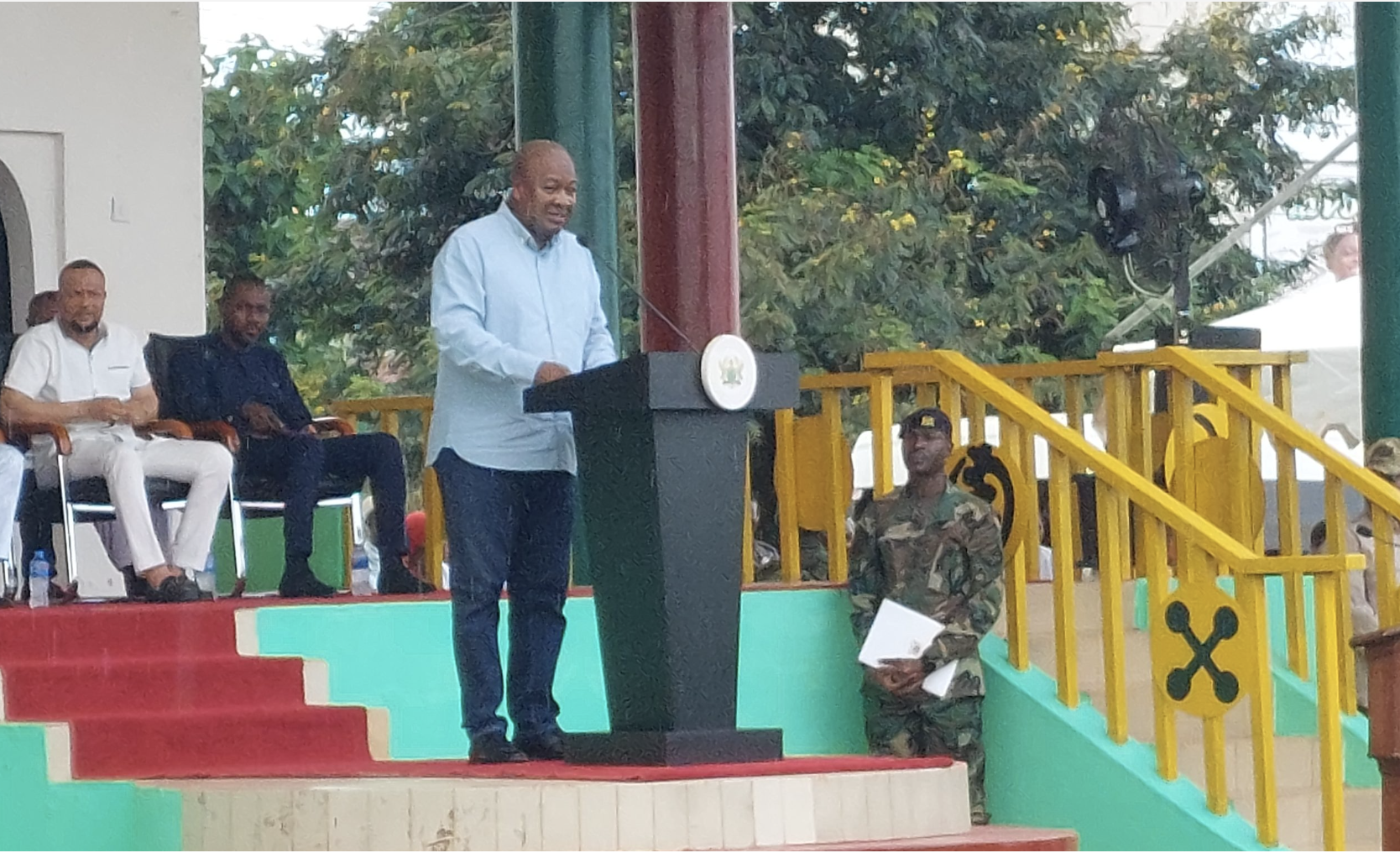 Mahama promises to reshape major roads in Bono Region under “Big Push” initiative - Nsemkeka