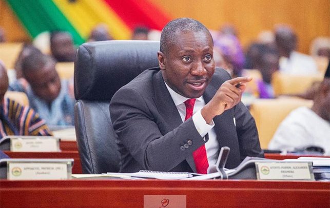 Minority Leader Accuses Parliamentary Cameraman of Bias in Coverage - GhArticles.com
