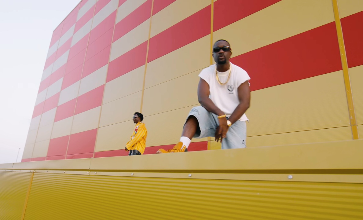 Sarkodie And Kweku Smoke Declare Wãr With Words In Explõsive New Track “Violence” – Video - Nsemkeka.com