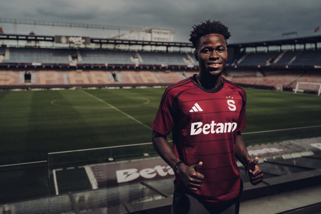 Sparta Prague sign Ghanaian defender Ivan Anokye Mensah - Nsemkeka
